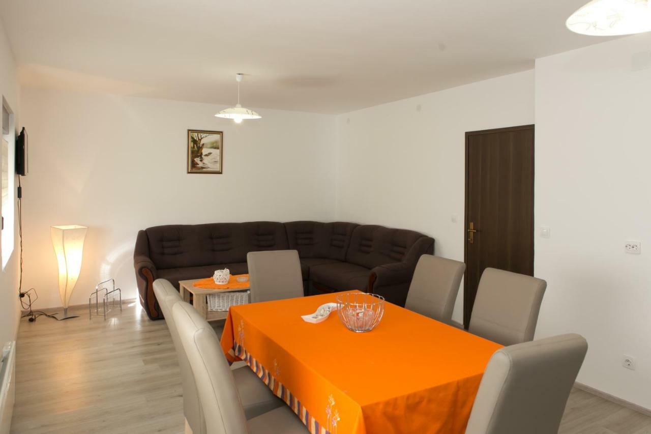 Apartman Lori โอโทชาส ภายนอก รูปภาพ