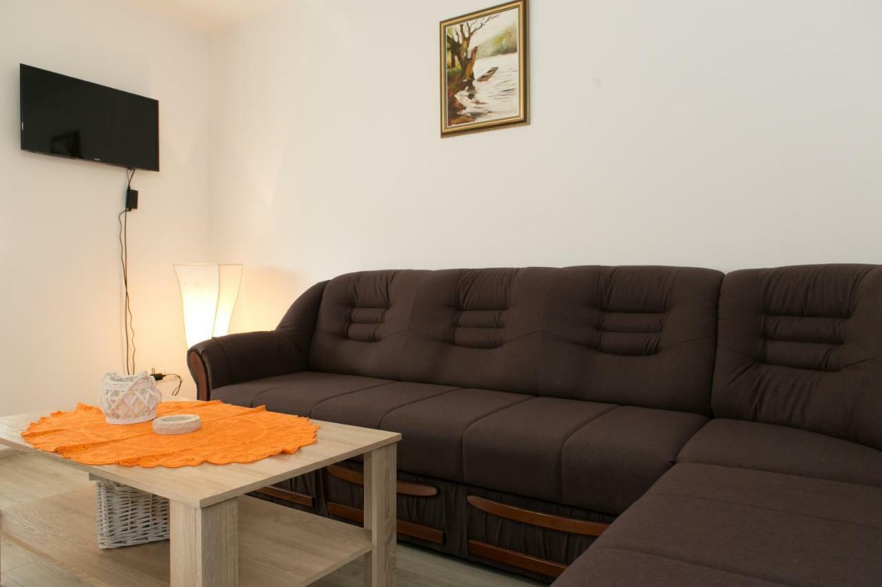 Apartman Lori โอโทชาส ภายนอก รูปภาพ