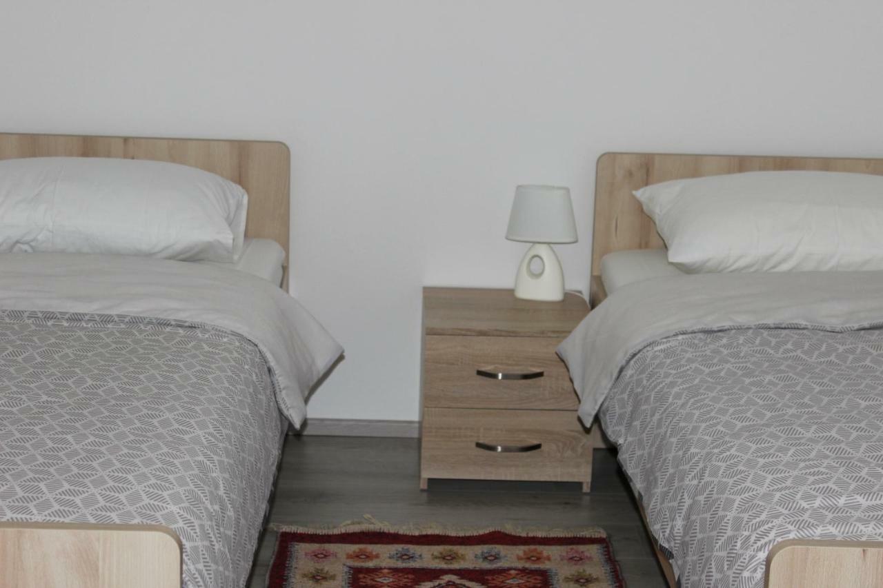 Apartman Lori โอโทชาส ภายนอก รูปภาพ